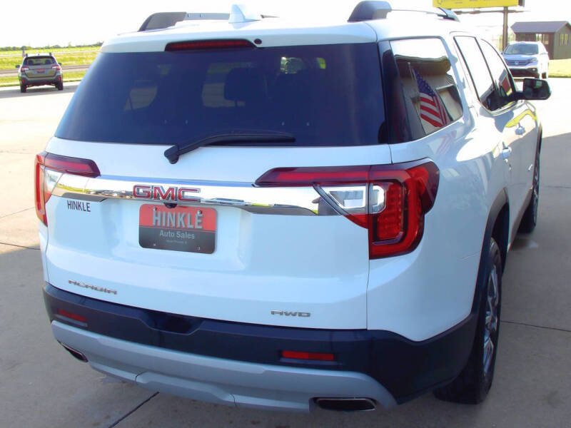 2023 GMC Acadia SLT