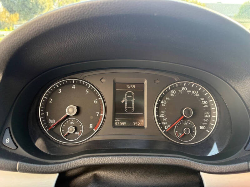 2012 Volkswagen Passat SE PZEV