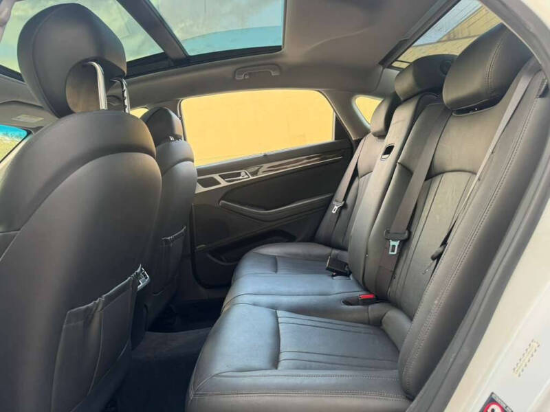 2015 Hyundai Genesis 3.8L