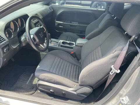 2013 Dodge Challenger SXT