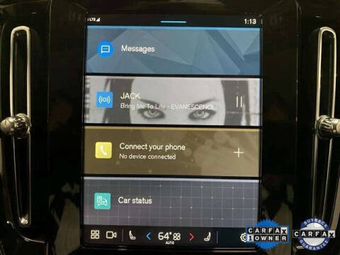 2025 Volvo XC40 B5 Plus Bright Theme