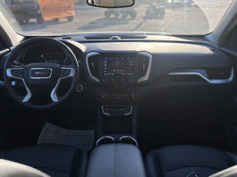 2024 GMC Terrain SLT