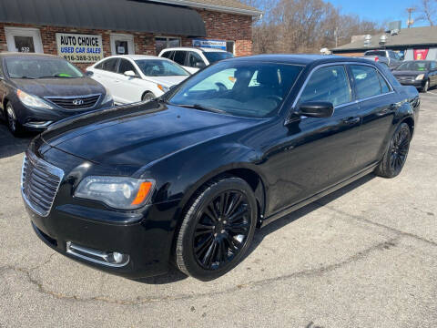 2012 Chrysler 300 for sale at Auto Choice in Belton MO