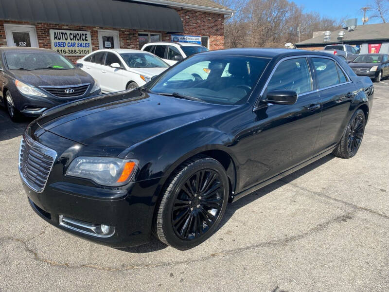 2012 Chrysler 300 for sale at Auto Choice in Belton MO