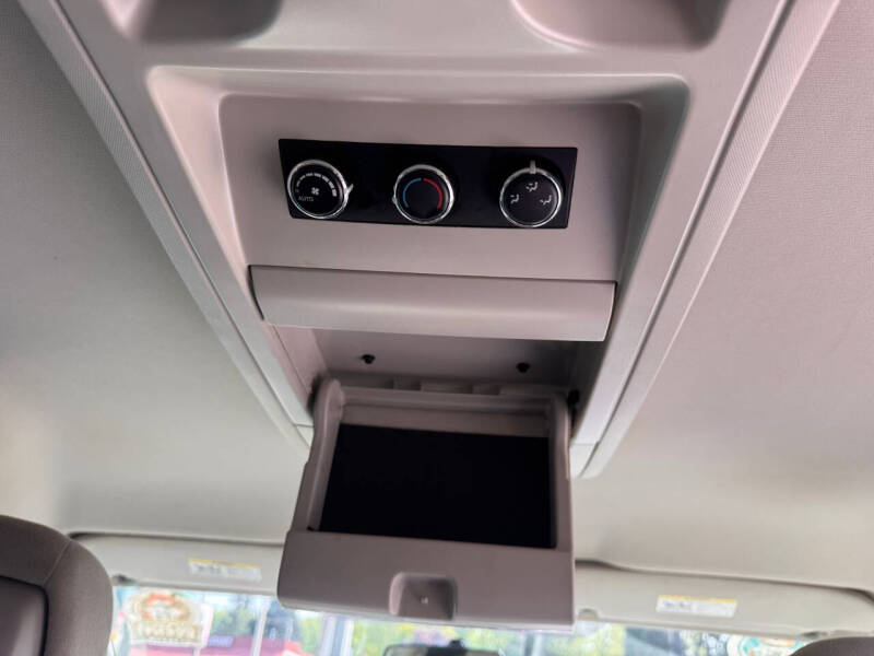 2011 Dodge Grand Caravan Crew