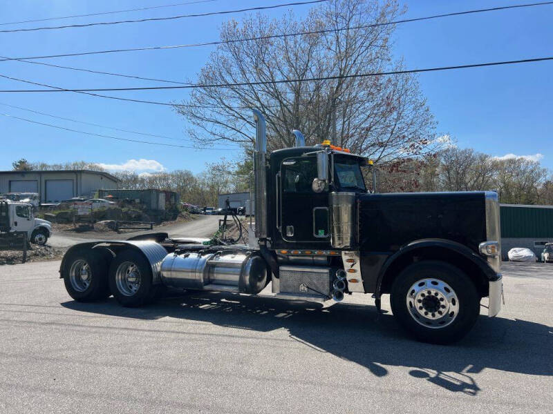 2009 Peterbilt 389