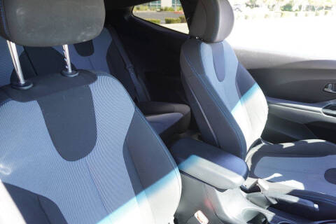 2019 Hyundai Veloster