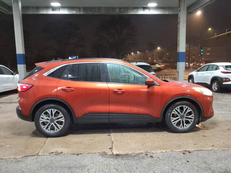 2020 Ford Escape SEL