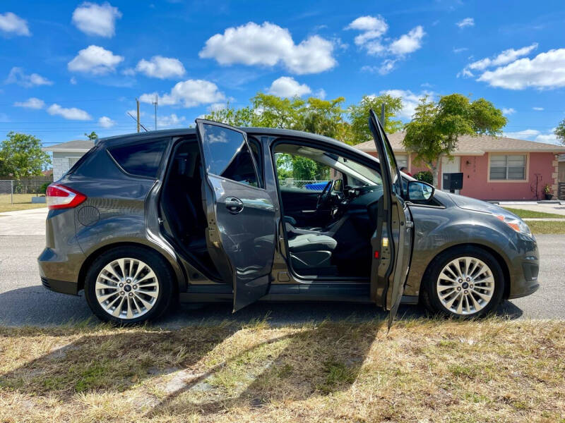 2017 Ford C-MAX Hybrid SE