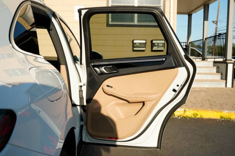 2020 Porsche Macan