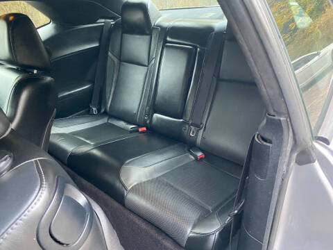 2016 Dodge Challenger SXT