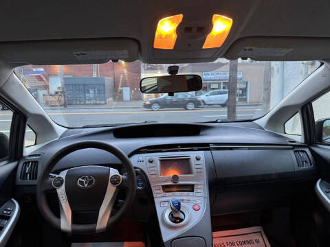 2013 Toyota Prius Three