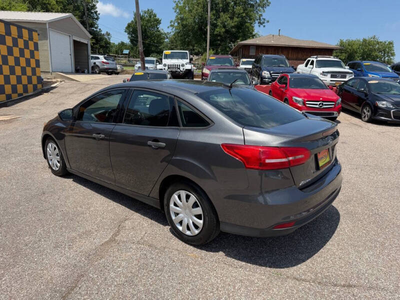 2016 Ford Focus S