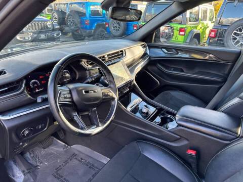 2022 Jeep Grand Cherokee Altitude