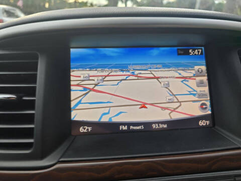 2017 Nissan Pathfinder Platinum