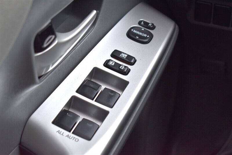 2012 Toyota Prius v Two