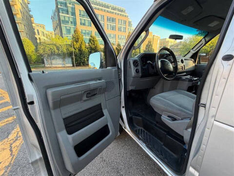 2009 Ford E-Series E-250