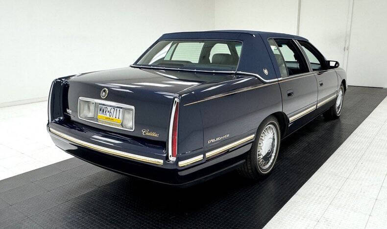 1997 Cadillac DeVille D'elegance