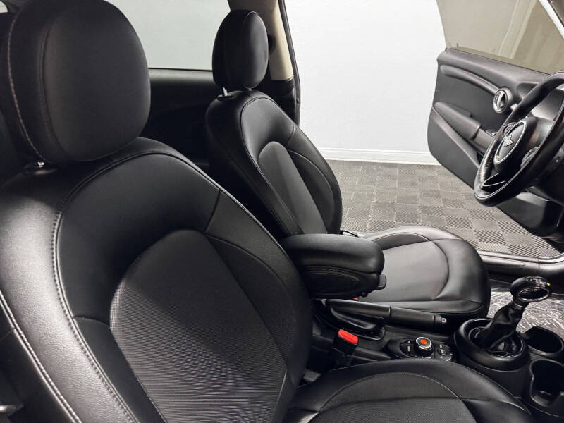 2018 MINI Hardtop 2 Door Cooper