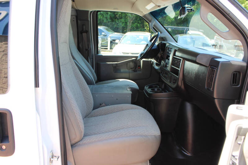 2020 Chevrolet Express 2500