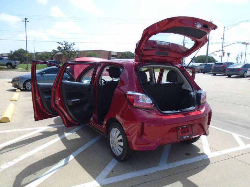 2024 Mitsubishi Mirage ES