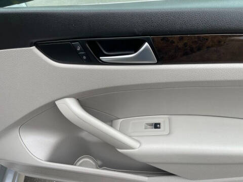 2014 Volkswagen Passat 2.0L TDI SEL Premium