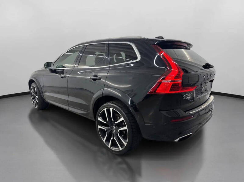 2018 Volvo XC60 T5 R-Design