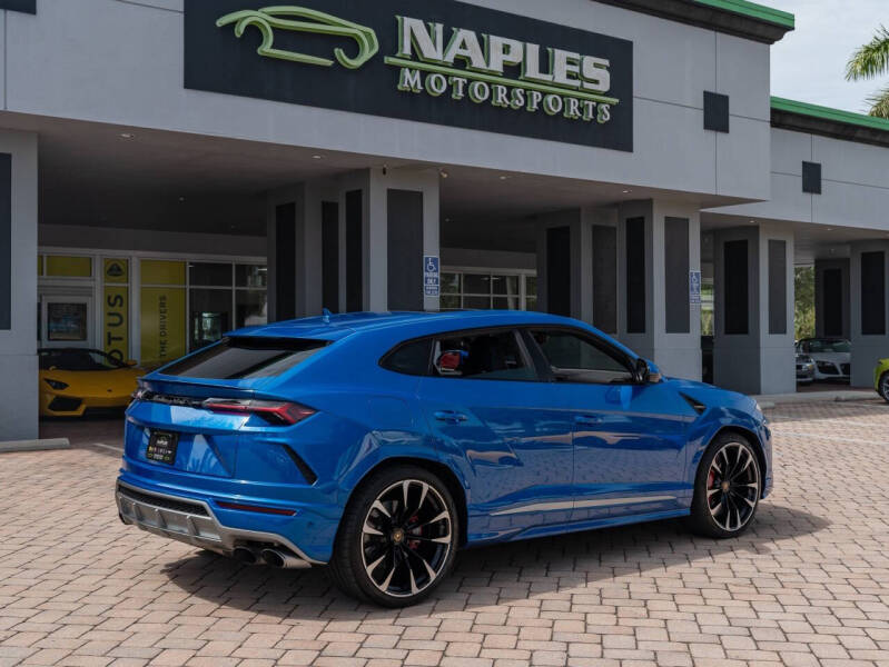2020 Lamborghini Urus