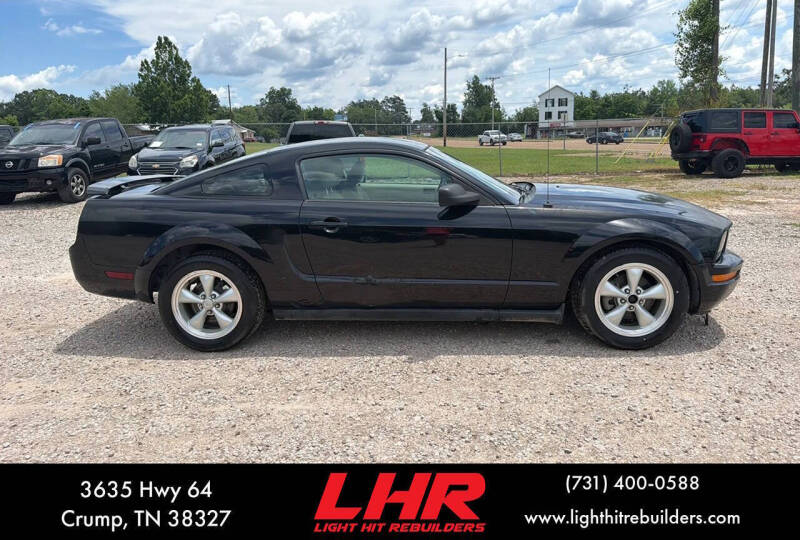 2005 Ford Mustang V6 Deluxe