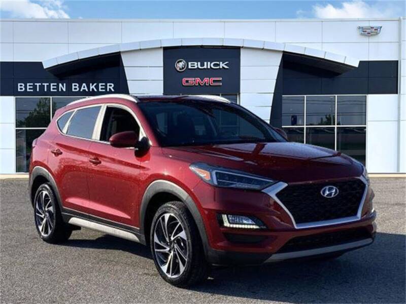 2021 Hyundai Tucson for sale at Betten Baker Preowned Center in Twin Lake MI