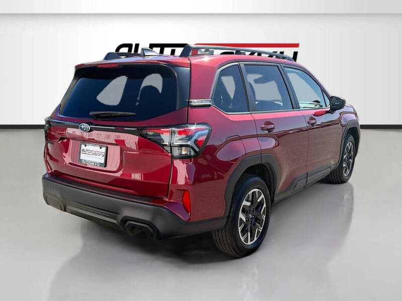 2025 Subaru Forester Premium