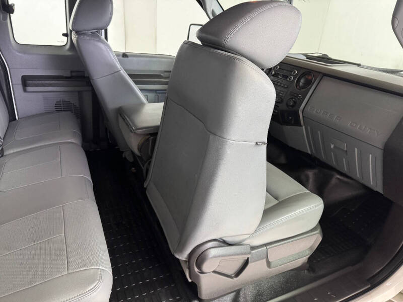 2011 Ford F-350 Super Duty XL