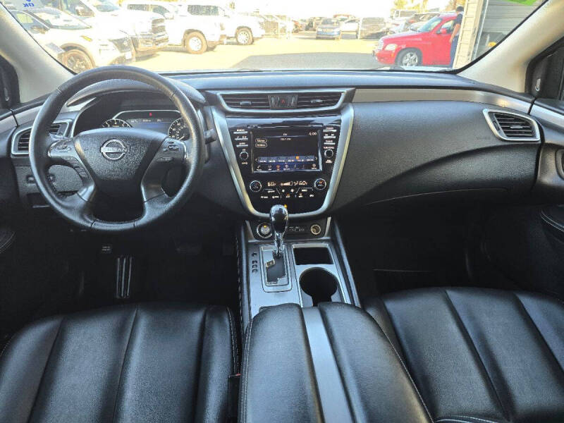 2023 Nissan Murano SV