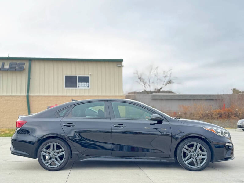 2021 Kia Forte GT Line