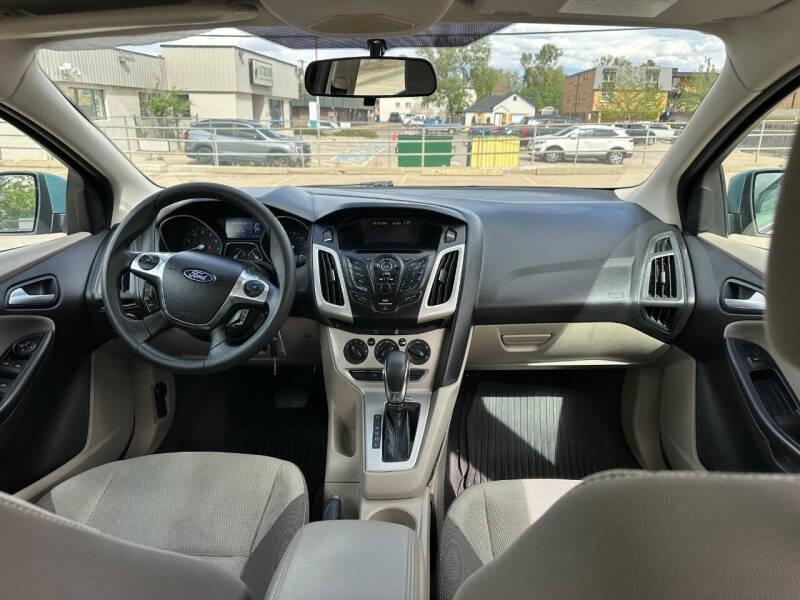 2012 Ford Focus SE
