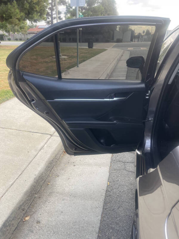 2022 Toyota Camry LE