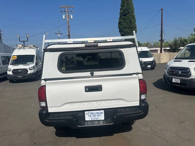 2022 Toyota Tacoma SR