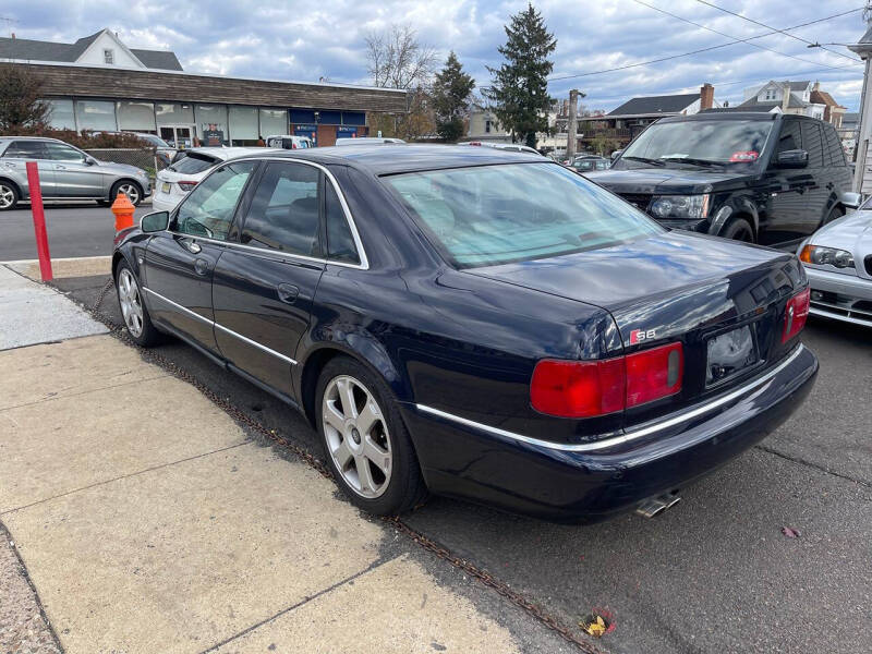 2002 Audi S8 quattro
