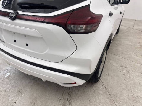 2022 Nissan Kicks S