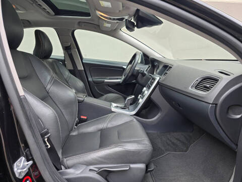 2017 Volvo S60 T5 Dynamic