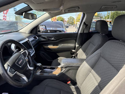 2017 GMC Acadia SLE-1