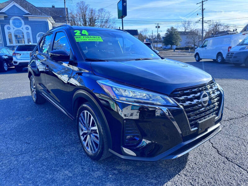 2024 Nissan Kicks SR