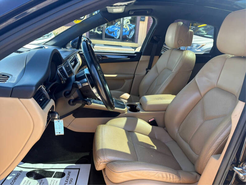 2017 Porsche Macan