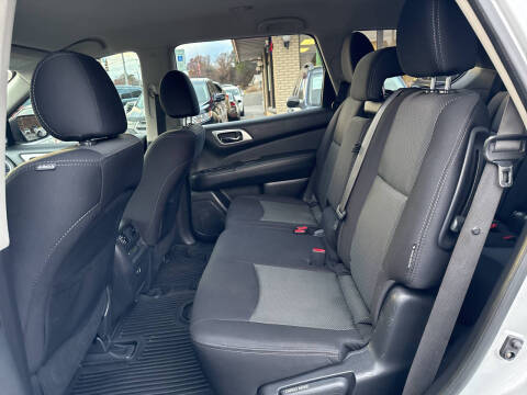 2019 Nissan Pathfinder SV