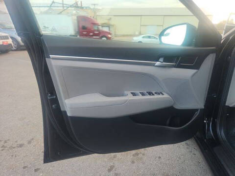 2019 Hyundai Elantra