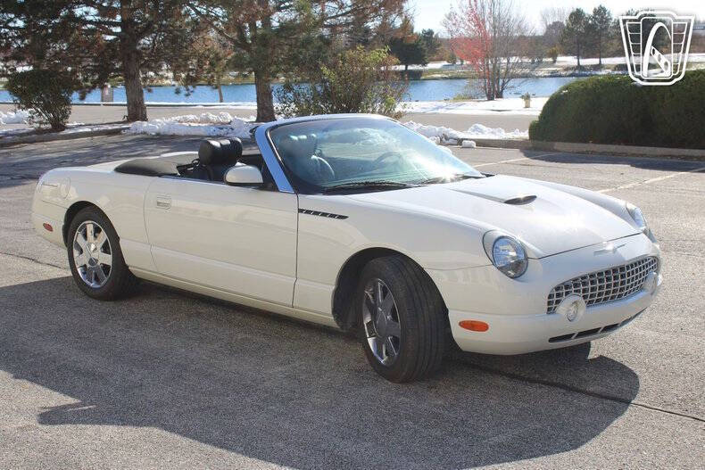 2002 Ford Thunderbird Deluxe