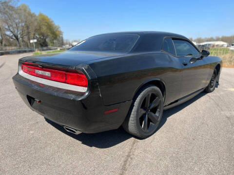 2012 Dodge Challenger SXT