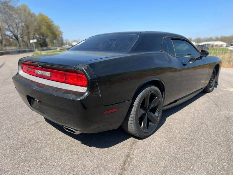 2012 Dodge Challenger SXT