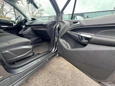 2017 Ford Transit Connect XLT