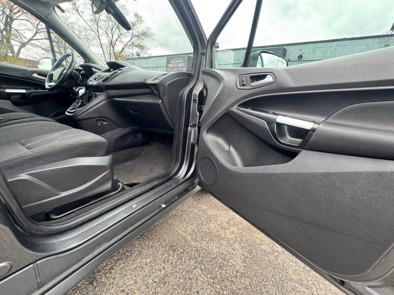 2017 Ford Transit Connect XLT